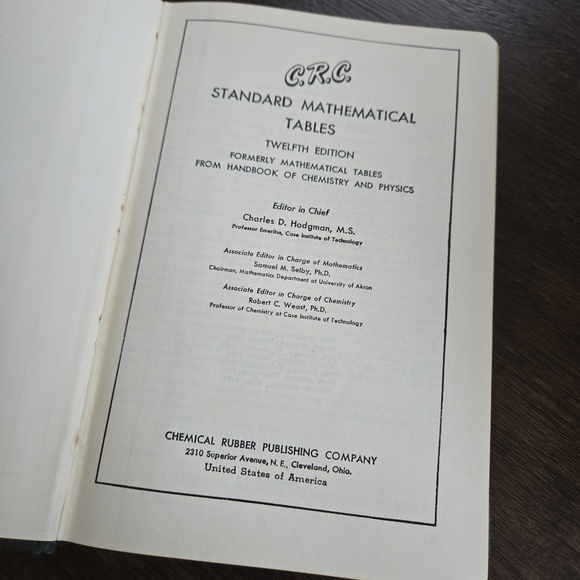 Standard Mathematical Tables 12th Edition 1959 Antique Green Hardcover Book - Picture 4 of 6
